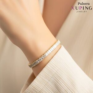 Elegant Gold and Silver Bracelet